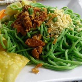 Peluang Bisnis Mie Buto Ijo dan Analisa Usahanya