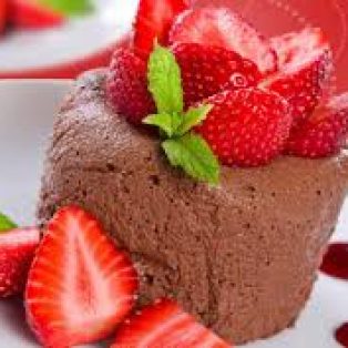 Peluang Bisnis Soft Cake Strawberry Dan Analisa Usahanya