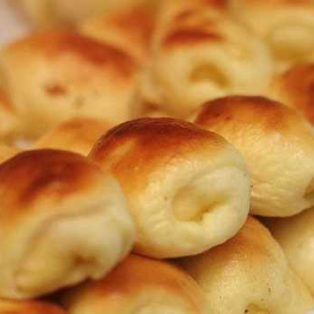 Peluang Bisnis Roti Unyil Isi Daging dan Analisa Usahanya