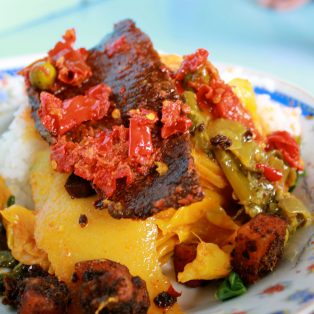 Peluang Bisnis Nasi Kapau dan Analisa Usahanya