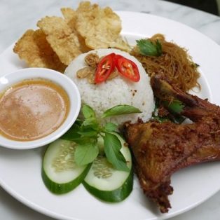 Peluang Bisnis Nasi Uduk Dan Analisa Usahanya